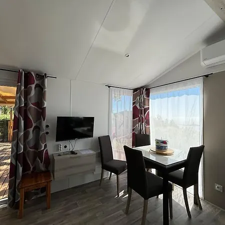 Mobil-home Vue Camping 4*