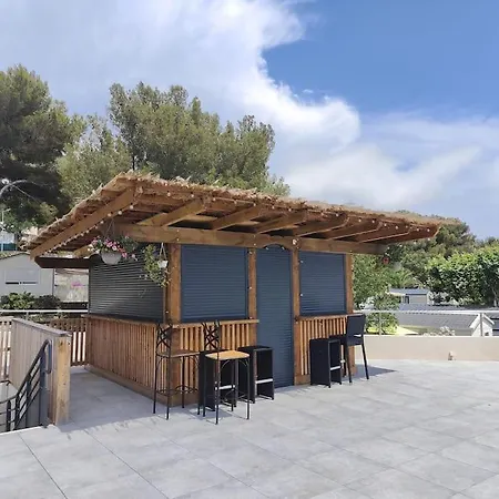 Mobil-home Vue Camping 4*