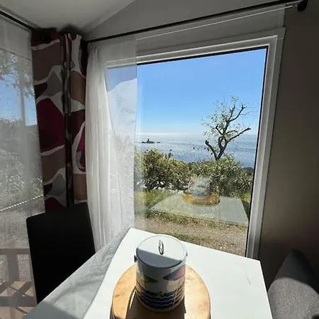 Mobil-home Vue Camping 4*
